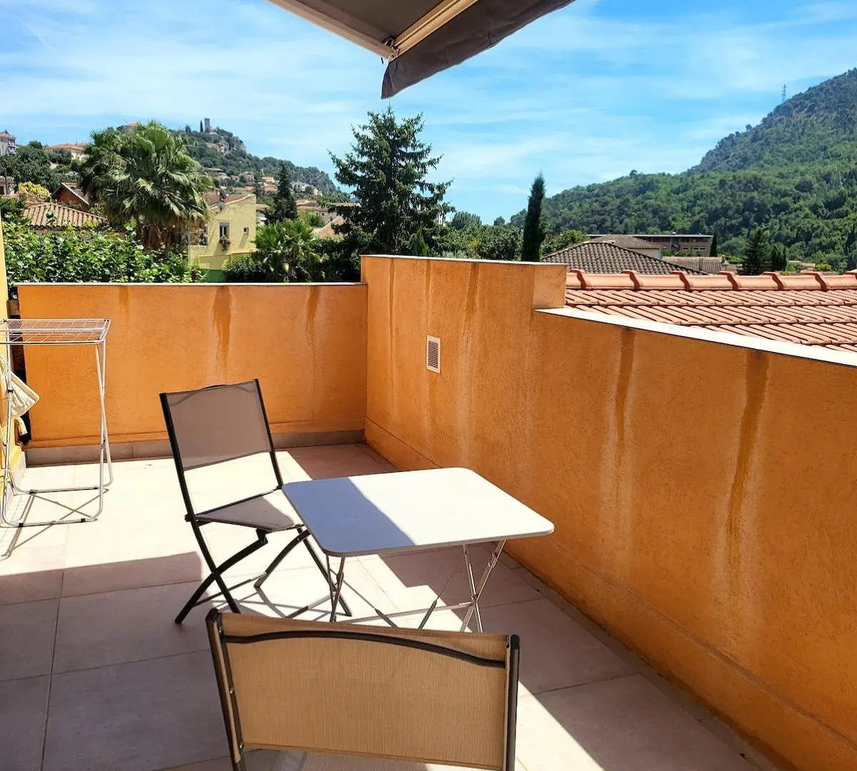 Holiday home Vacation Location Villa Tourrette-Levens
